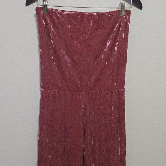- HAH, CRUSHED VELVET ULTRA HIGH WAIST/FLAIR LEG PANTS SIZE SMALL. - Picture 2 of 11